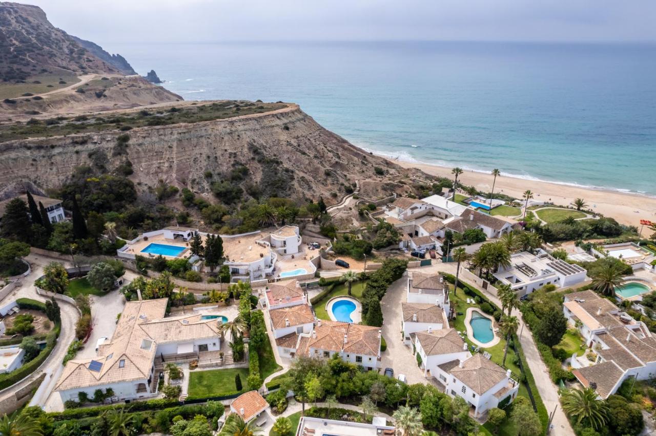Coolhouses Luz, 3 Bed Linked House, Shared Pool, A Stone'S Throw Of The Sea, Casa Sirrah Exterior photo