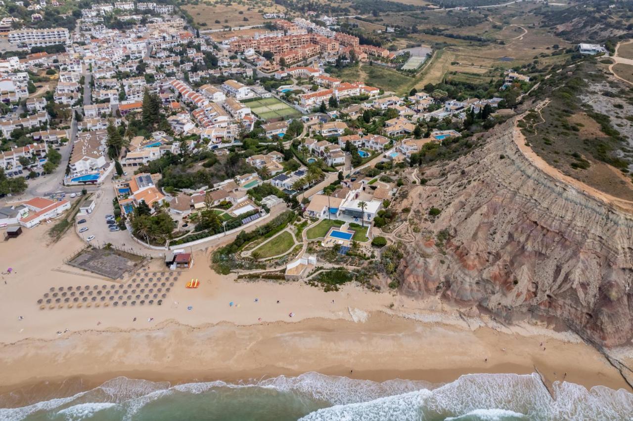 Coolhouses Luz, 3 Bed Linked House, Shared Pool, A Stone'S Throw Of The Sea, Casa Sirrah Exterior photo